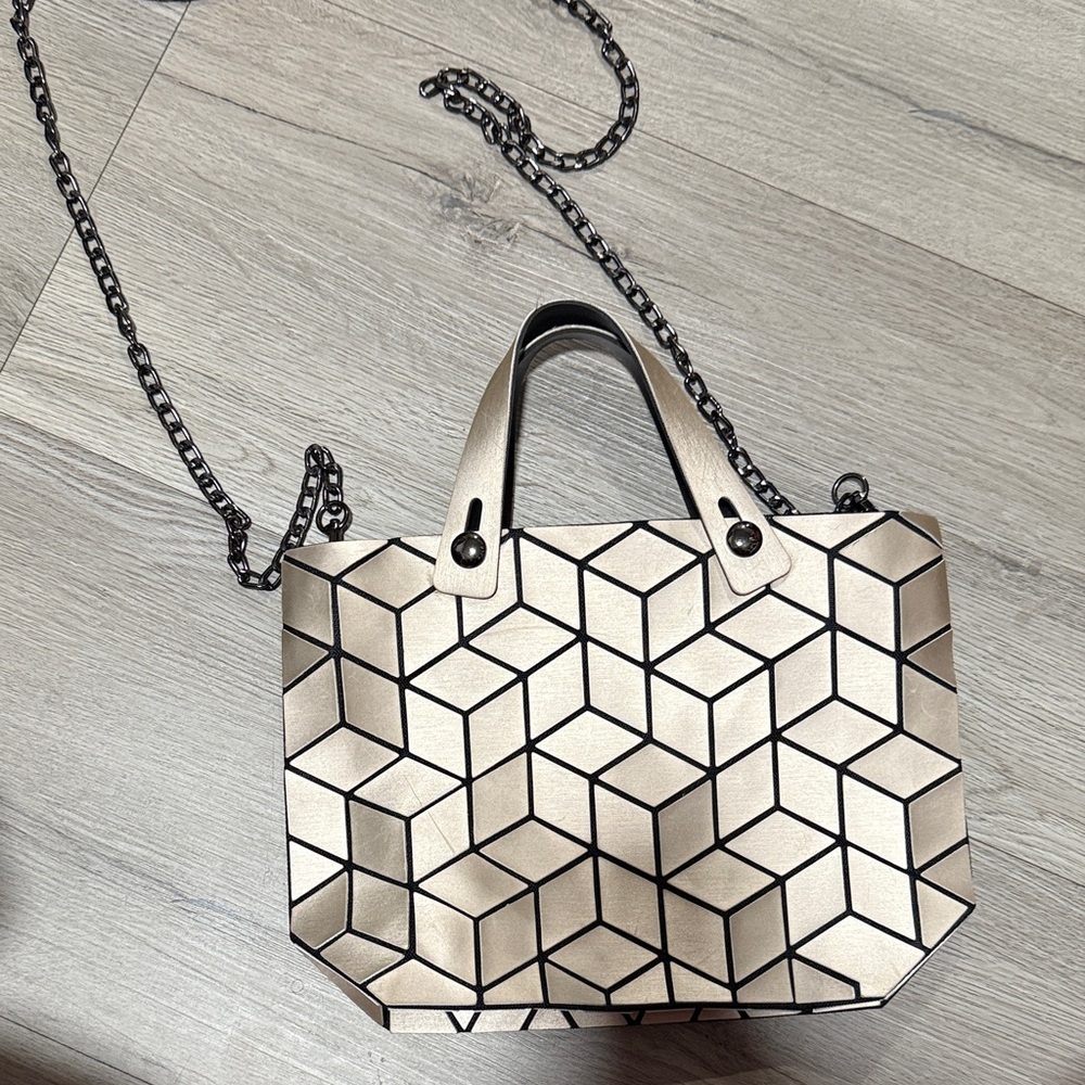 Chic Geometric Black and Cream Shoulder Bag